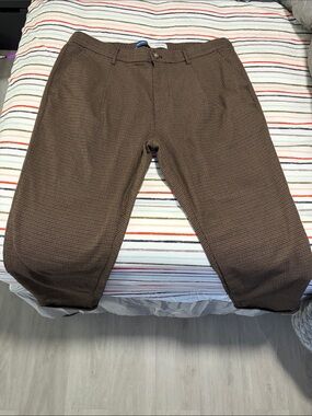 Brown Men's Taper Pants - Old Navy Houndstooth